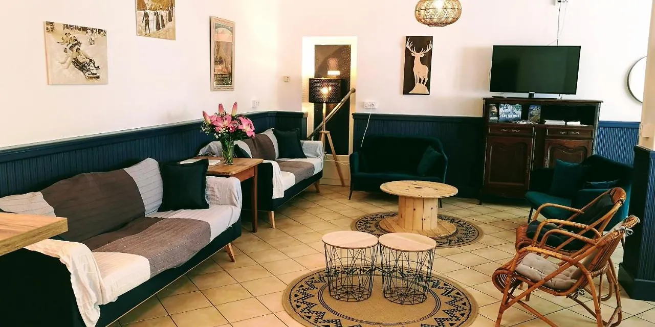Le Relais D'Avajan Bed & Breakfast