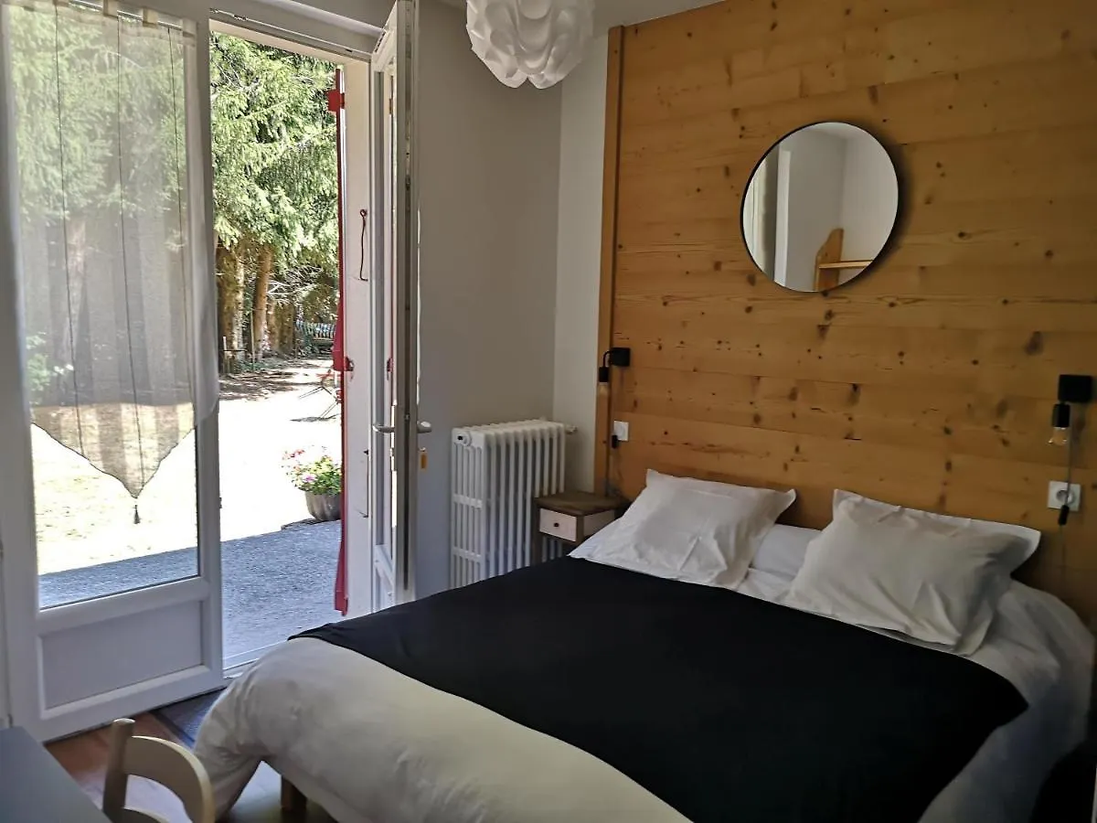 Le Relais D'Avajan Bed & Breakfast  Avajan