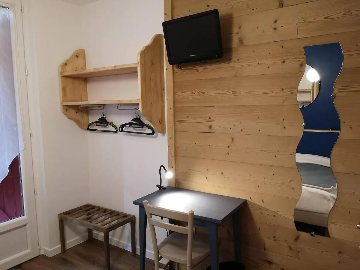 Le Relais D'Avajan Bed & Breakfast 0*, Avajan France
