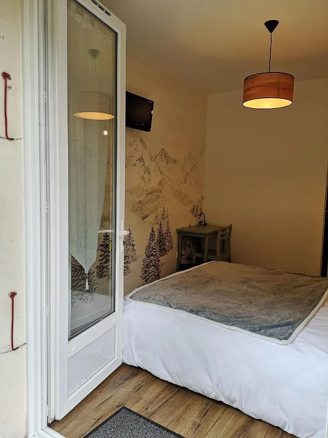 Le Relais D'Avajan Bed & Breakfast 0*, Avajan