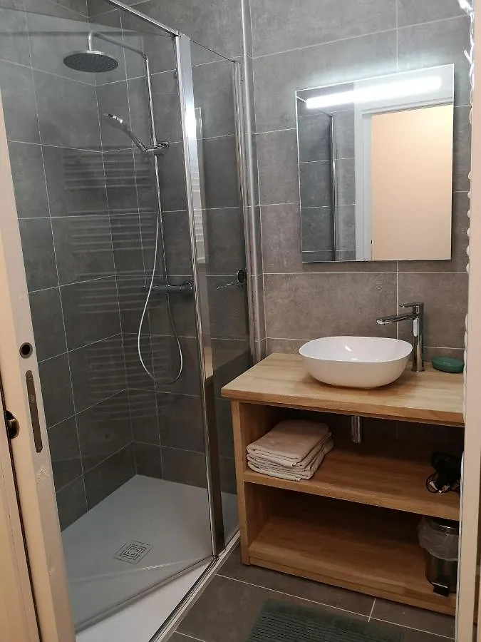 Le Relais D'Avajan Bed & Breakfast Avajan