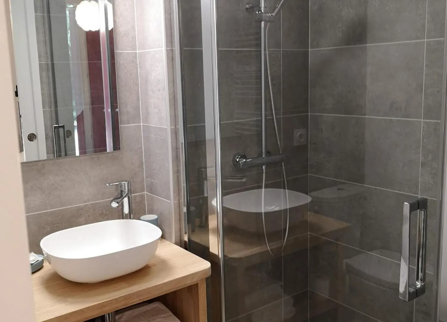 Le Relais D'Avajan Bed & Breakfast  Avajan