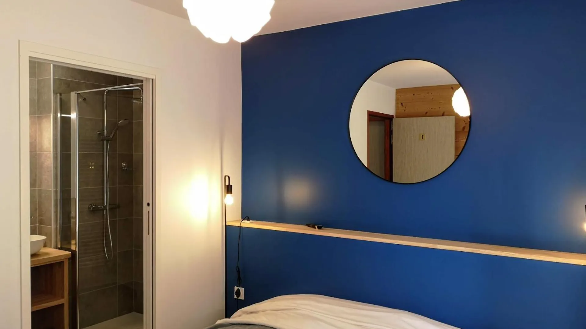 Le Relais D'Avajan Bed & Breakfast France