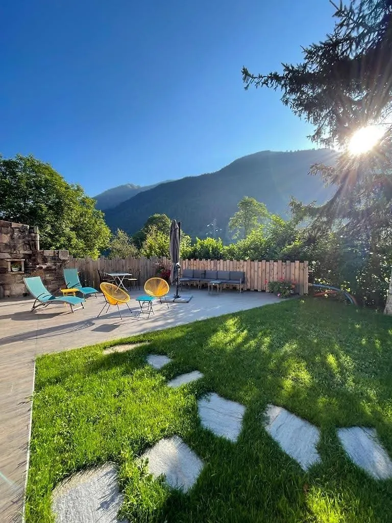 Le Relais D'Avajan Bed & Breakfast